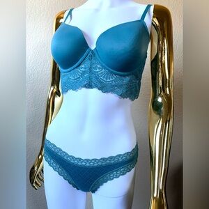 Gilligan & O’Malley bra set 36B peacock blue lace bra and panties S excellent
